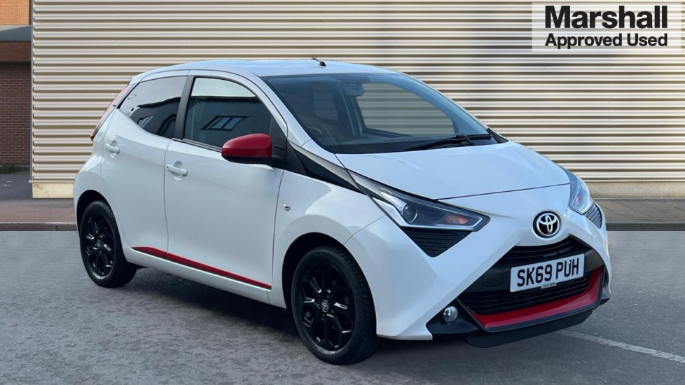 Main listing image - Toyota Aygo