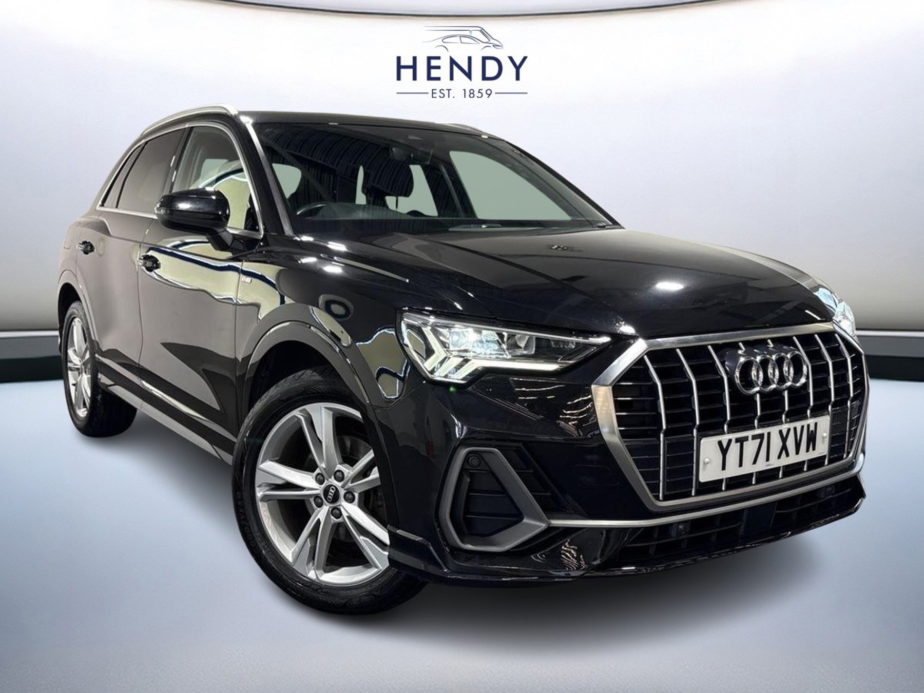 Main listing image - Audi Q3
