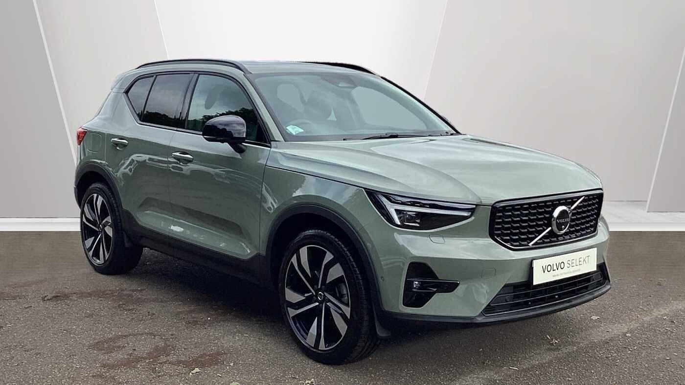 Main listing image - Volvo XC40