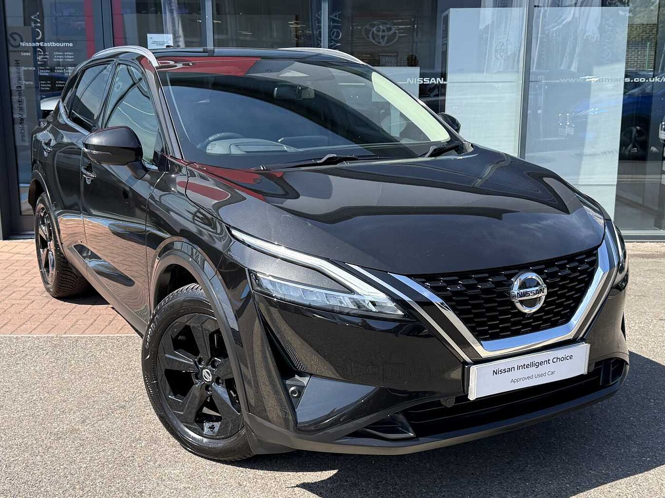 Main listing image - Nissan Qashqai