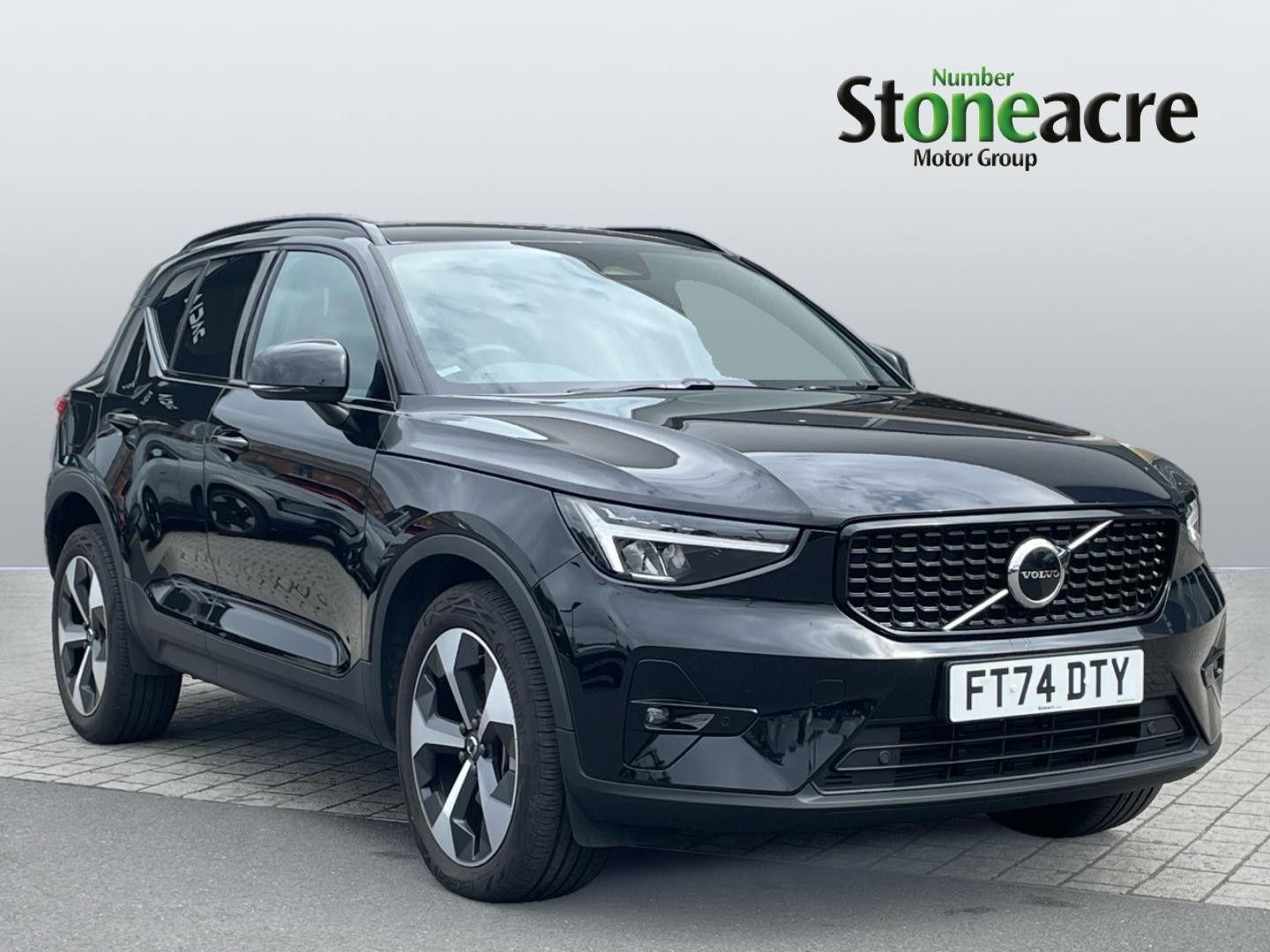 Main listing image - Volvo XC40