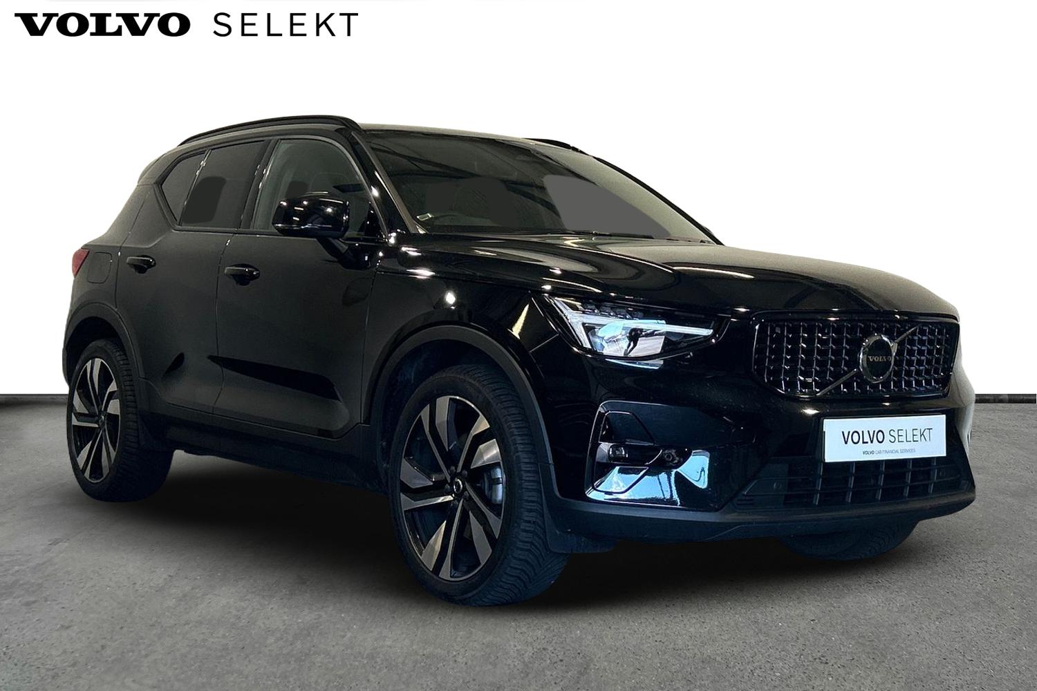Main listing image - Volvo XC40