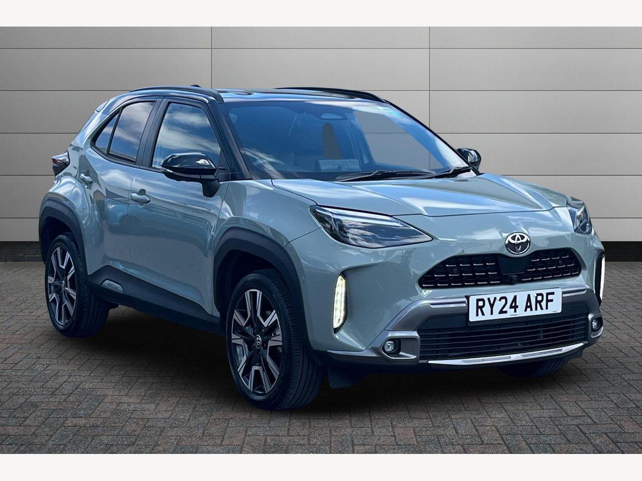 Main listing image - Toyota Yaris Cross