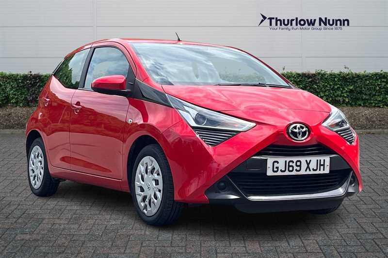 Main listing image - Toyota Aygo