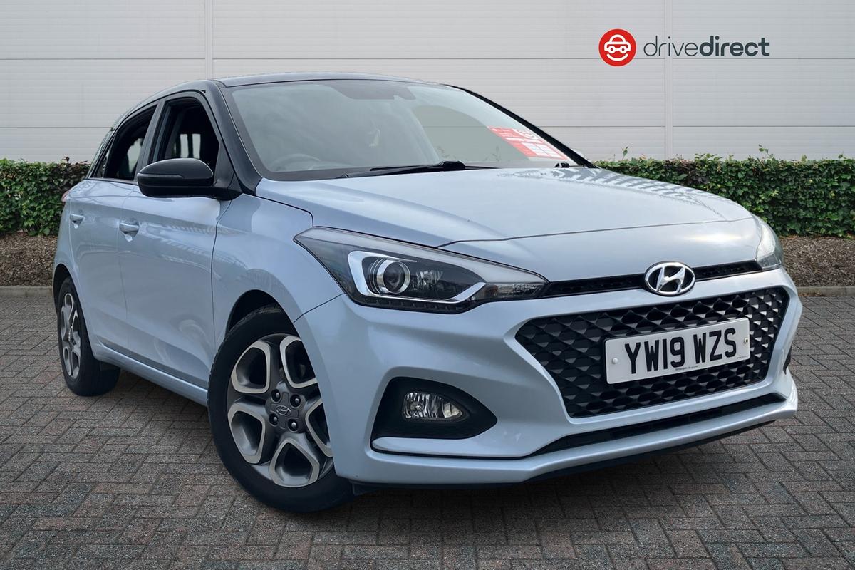 Main listing image - Hyundai i20