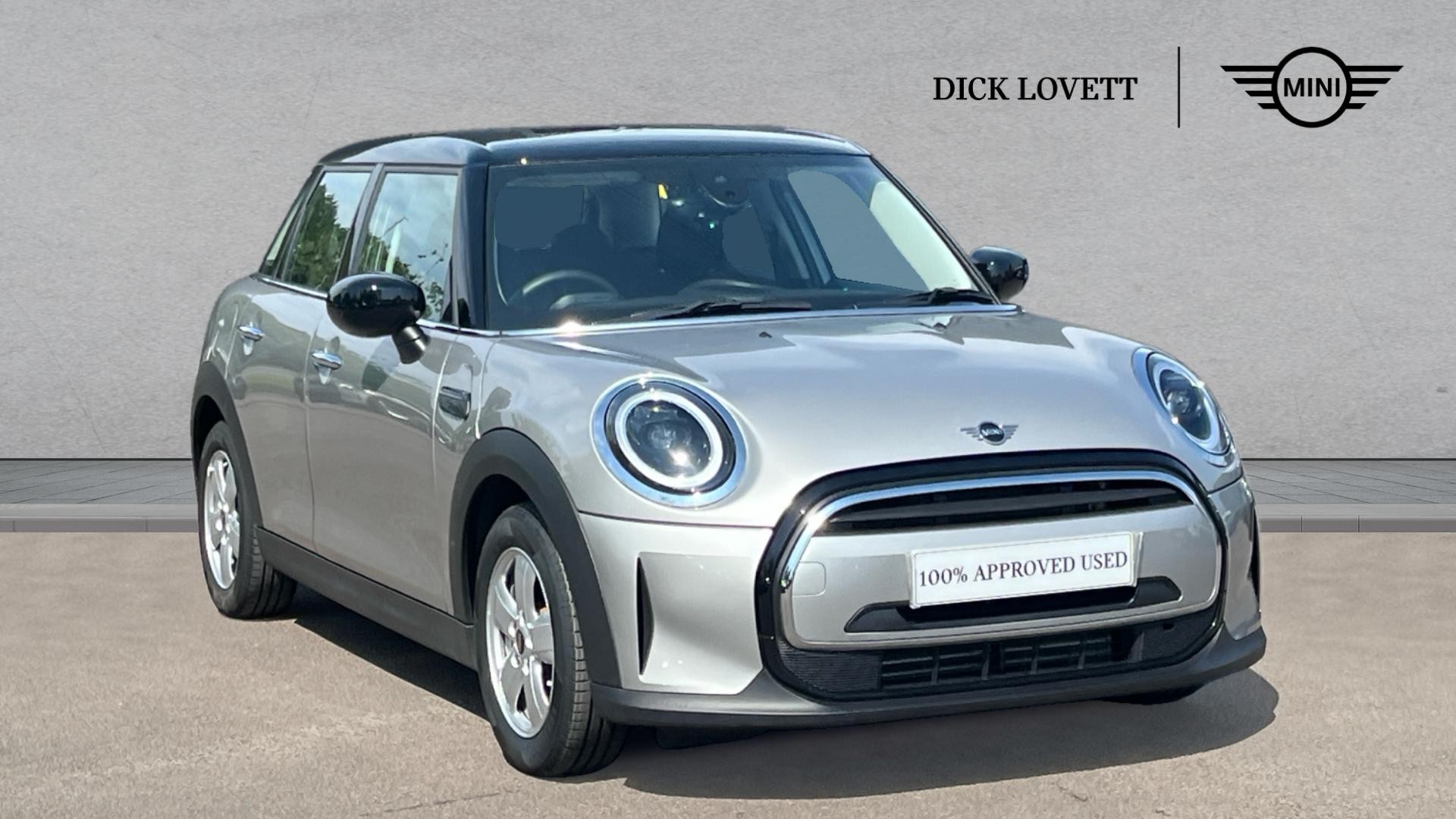 Main listing image - MINI Hatchback 5dr