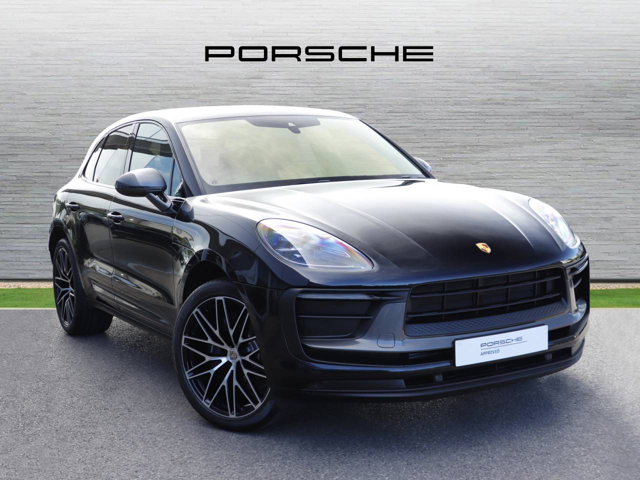 Main listing image - Porsche Macan