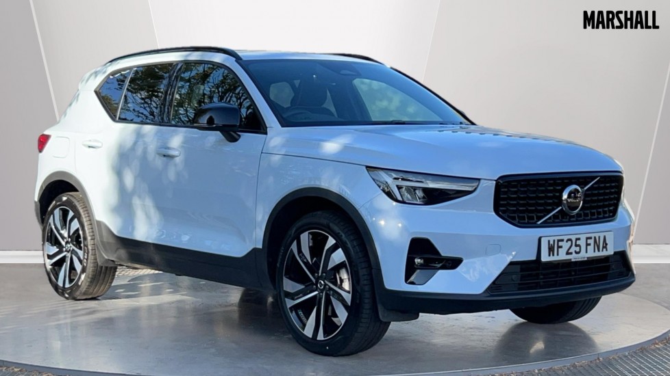 Main listing image - Volvo XC40