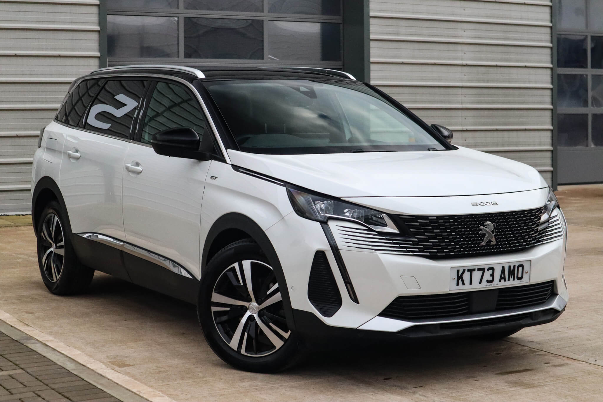 Main listing image - Peugeot 5008