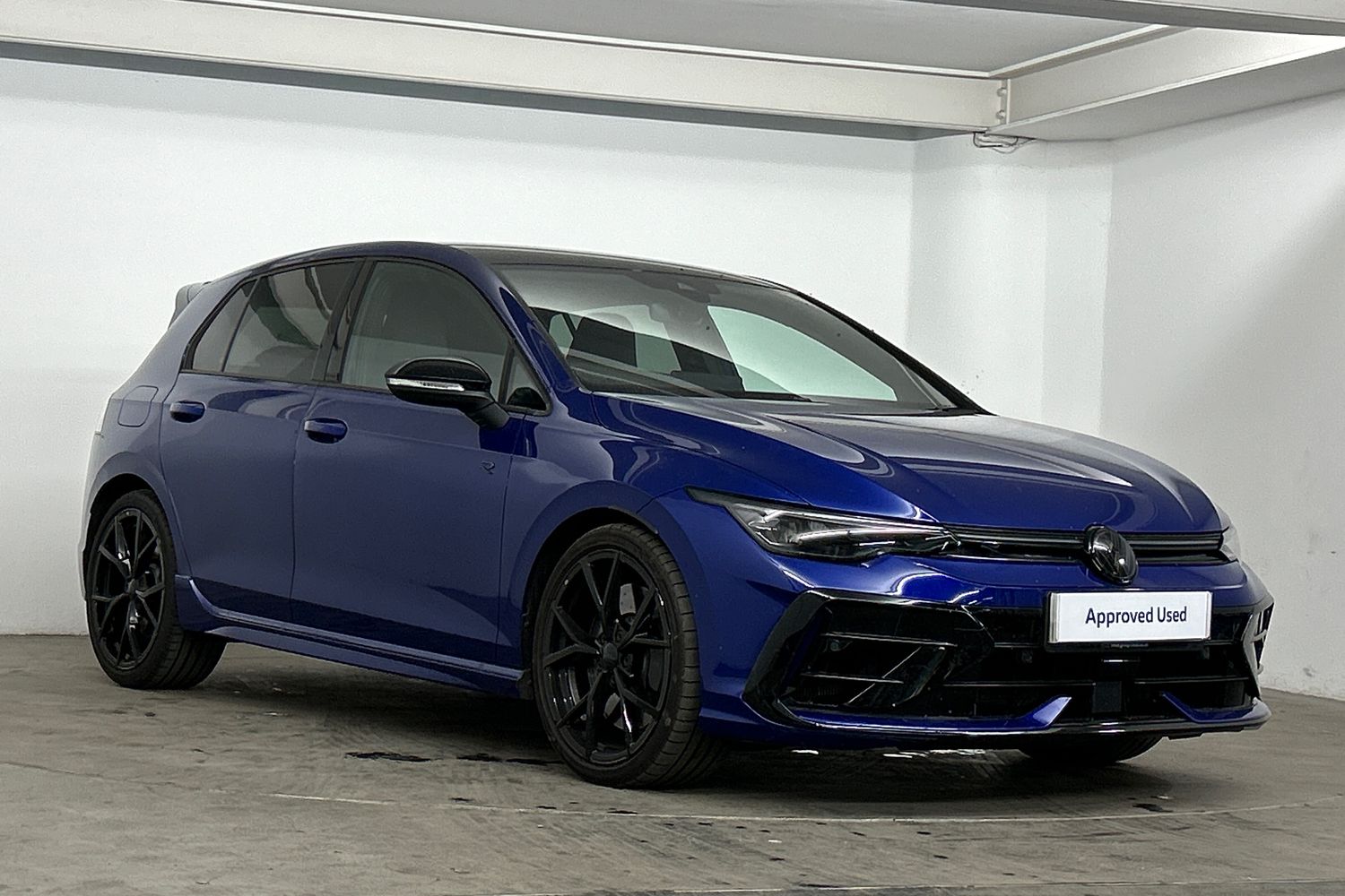 Main listing image - Volkswagen Golf R