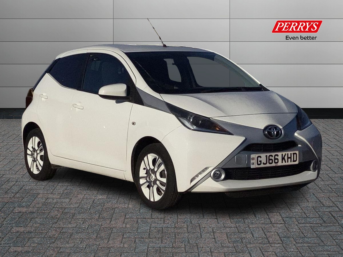 Main listing image - Toyota Aygo