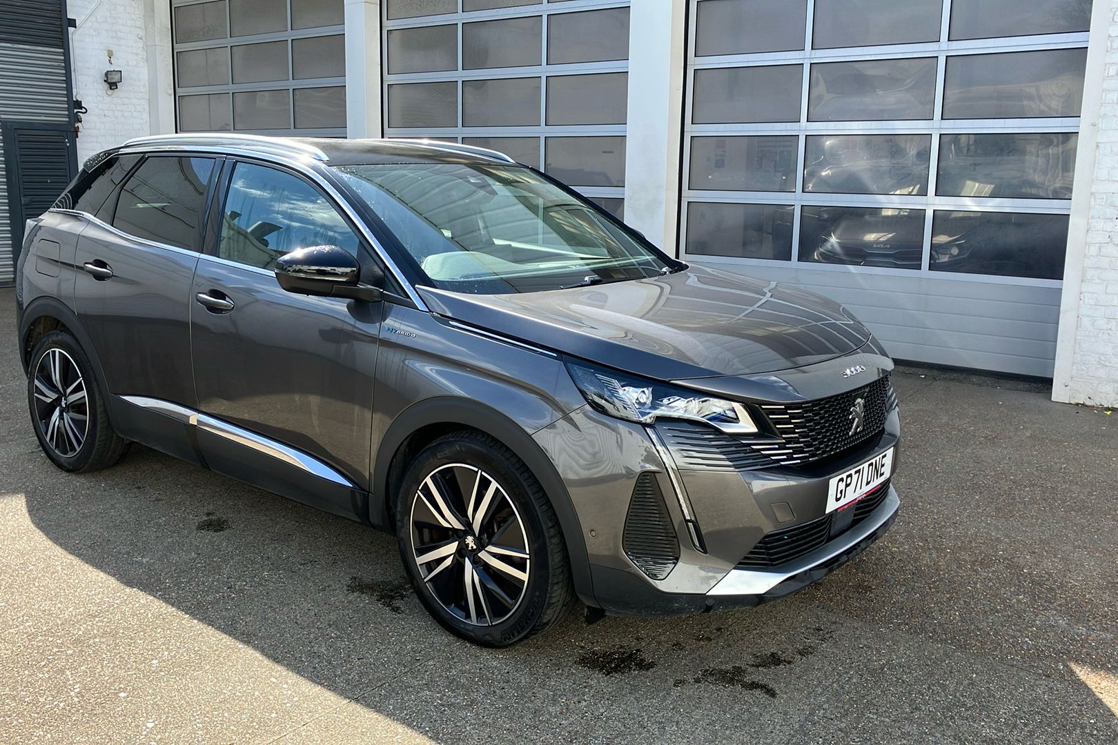 Main listing image - Peugeot 3008