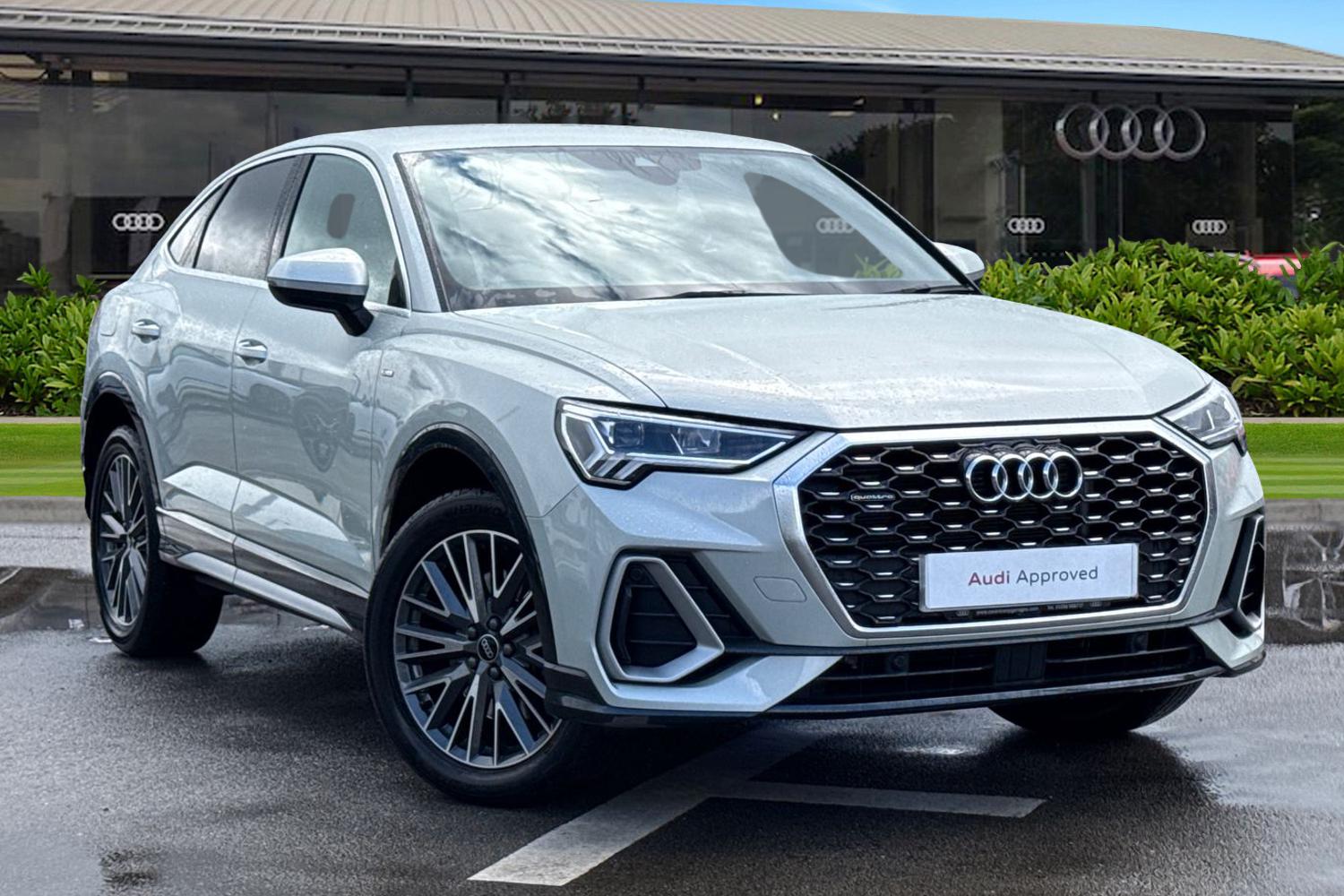 Main listing image - Audi Q3