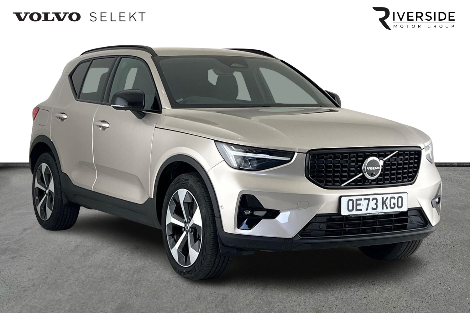 Main listing image - Volvo XC40