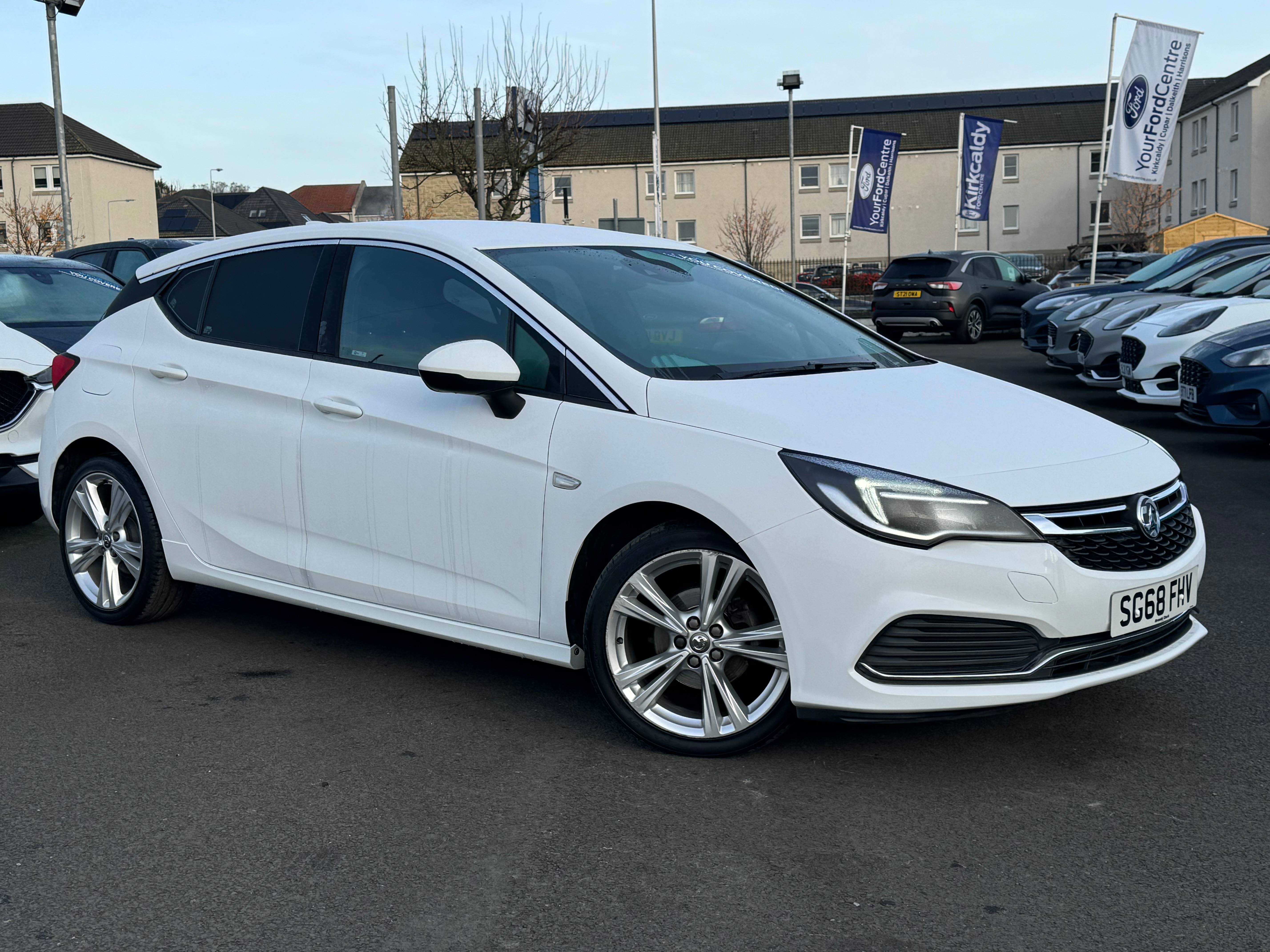 Main listing image - Vauxhall Astra