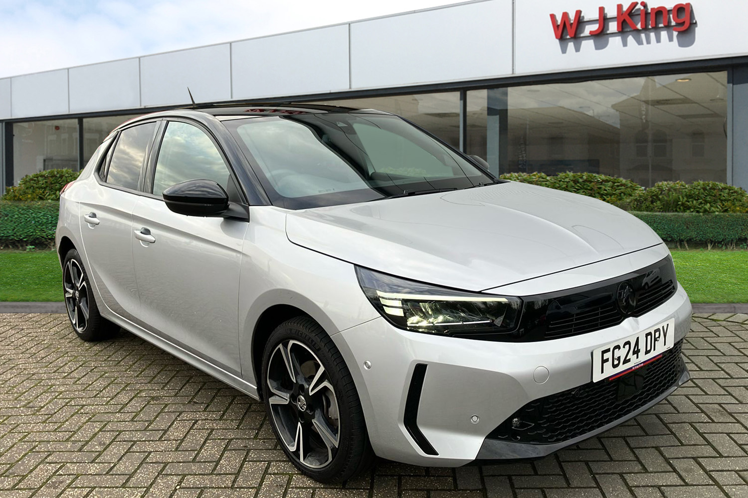 Main listing image - Vauxhall Corsa