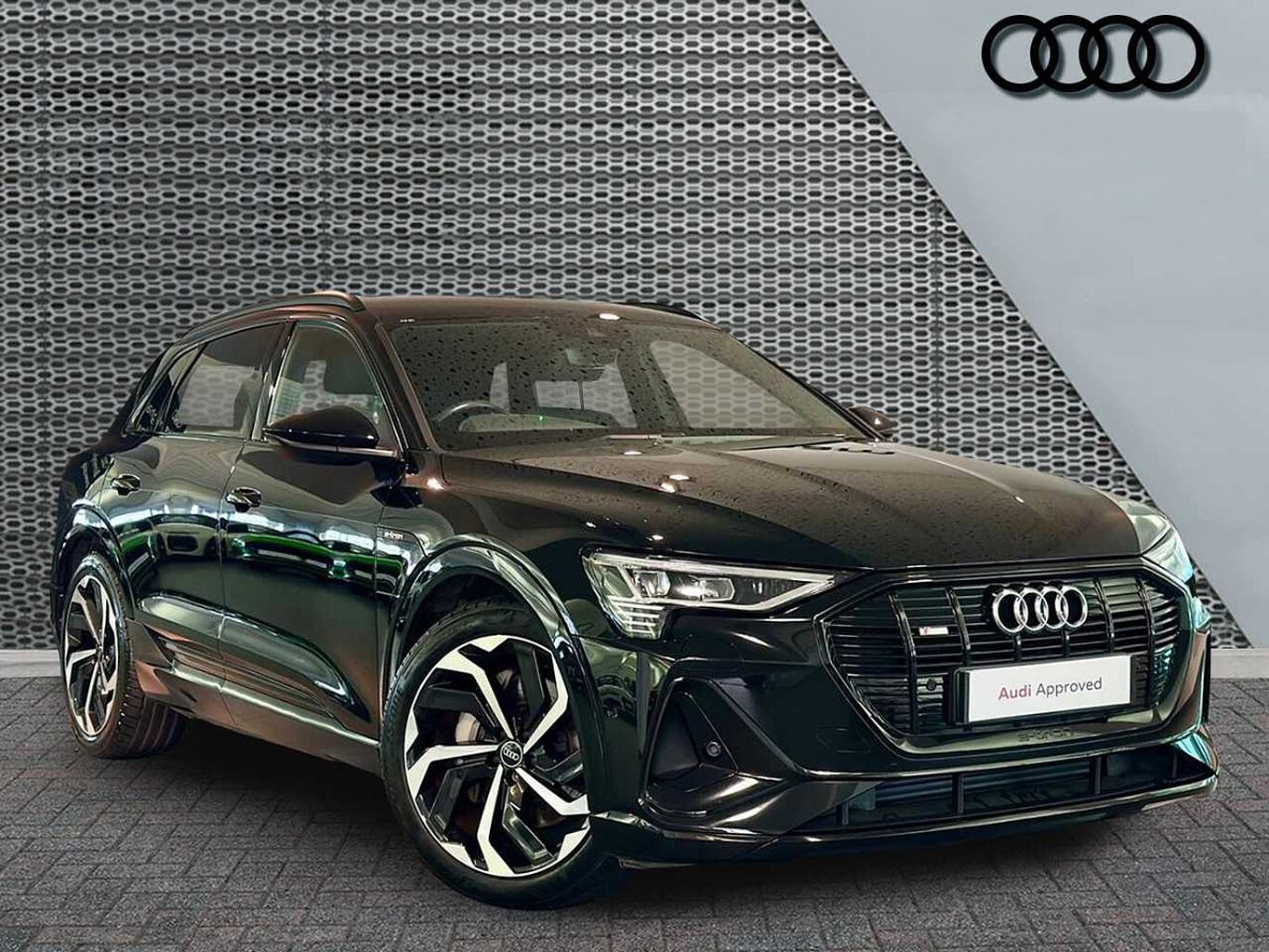 Main listing image - Audi e-tron