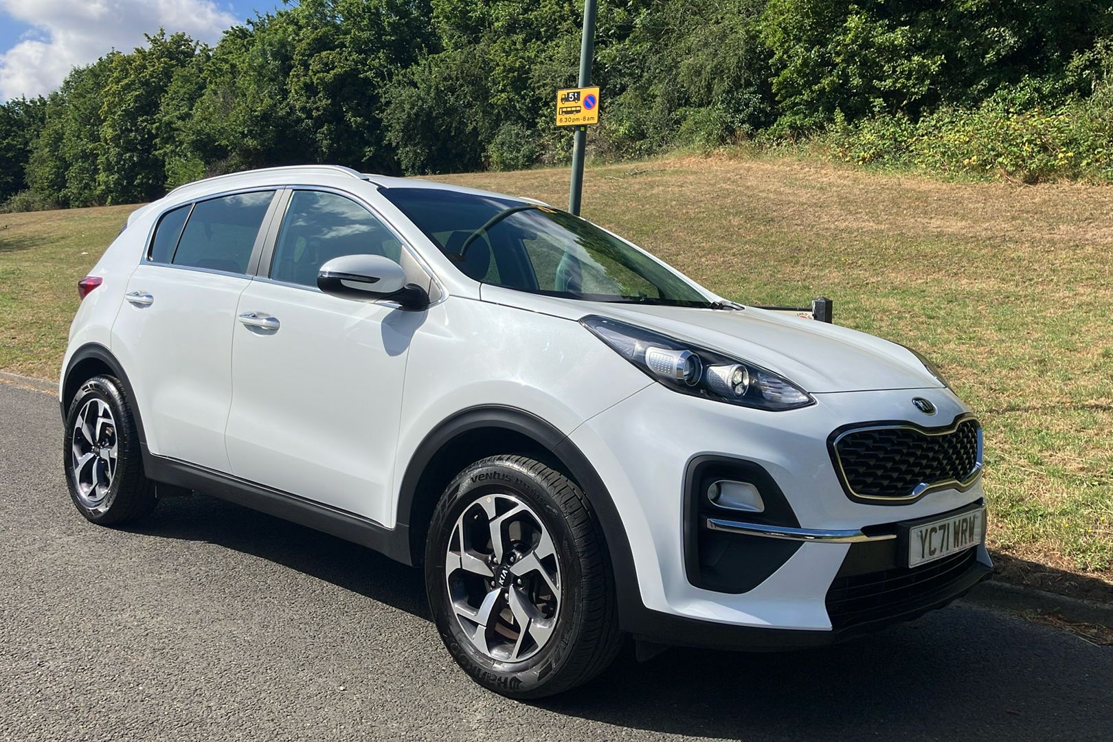 Main listing image - Kia Sportage