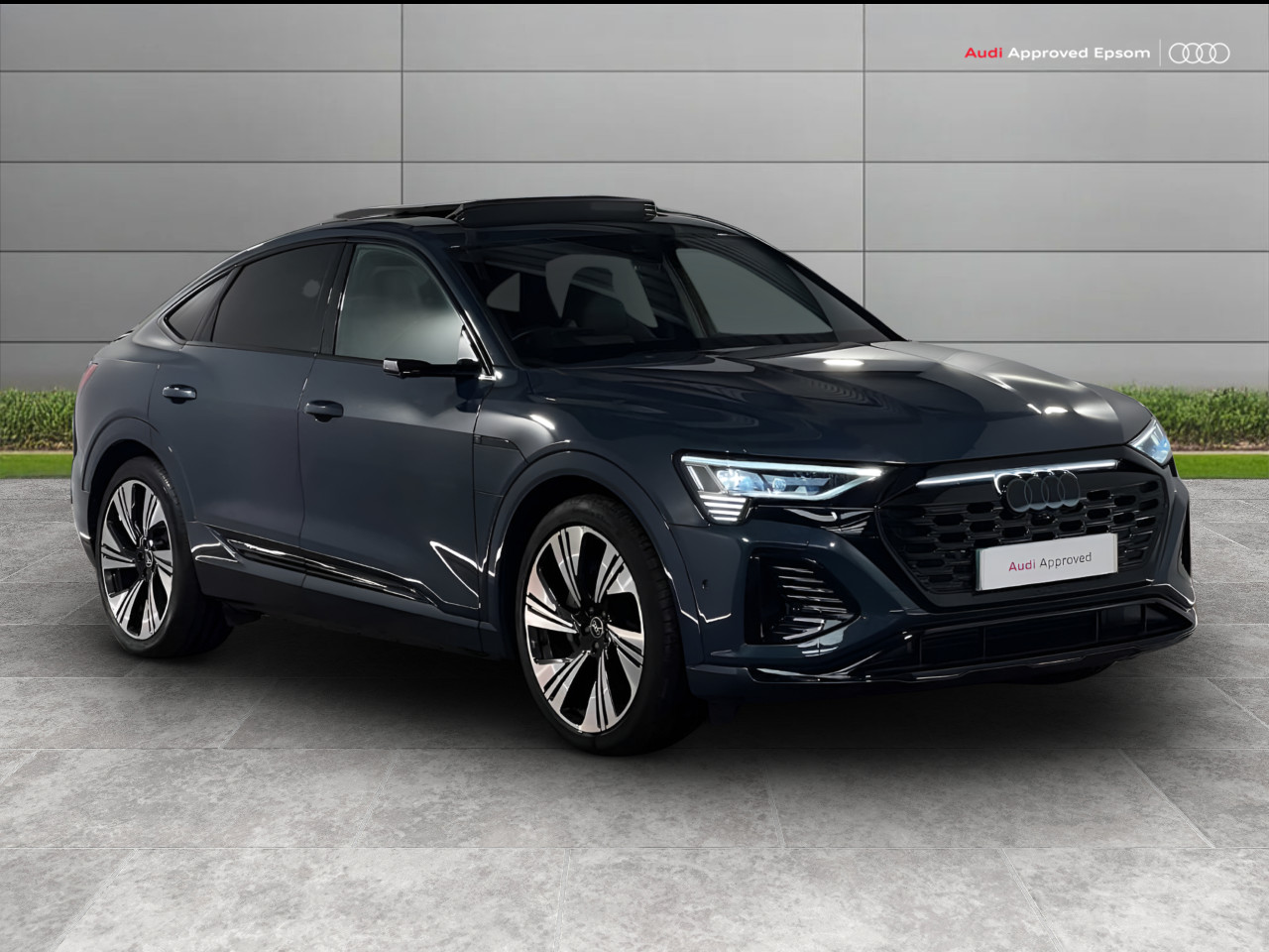Main listing image - Audi Q8 e-tron