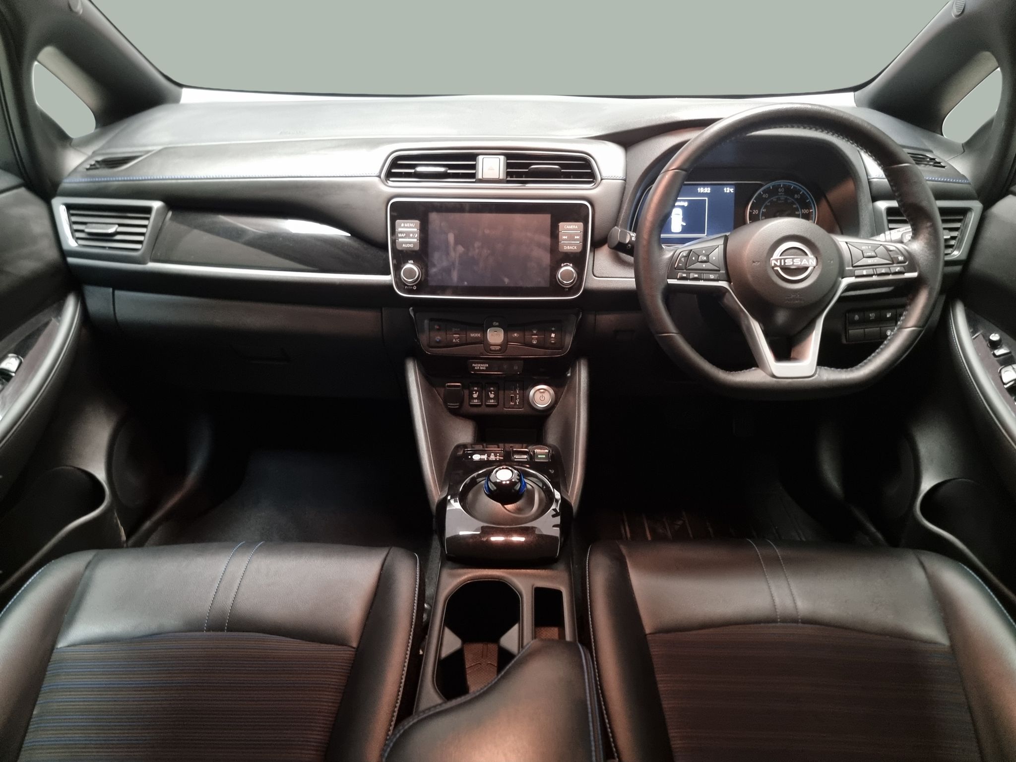 Main listing image - Nissan Leaf