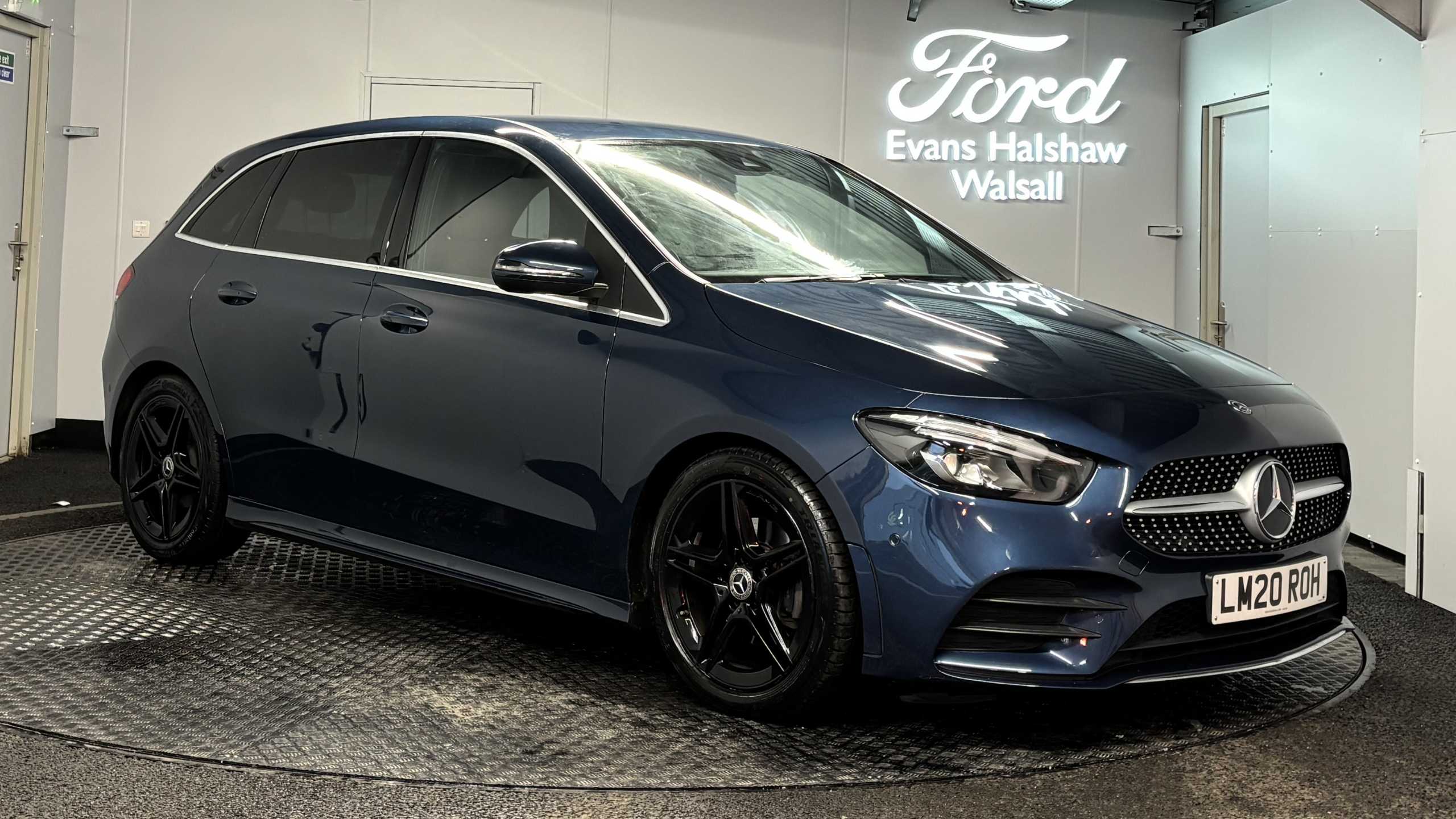 Main listing image - Mercedes-Benz B-Class