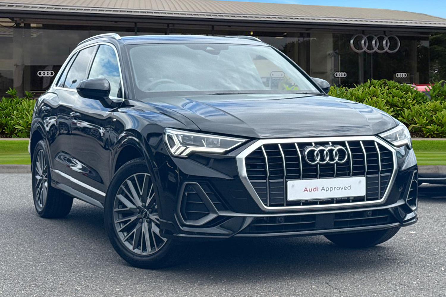 Main listing image - Audi Q3
