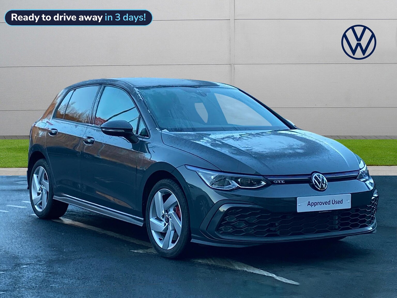 Main listing image - Volkswagen Golf GTE