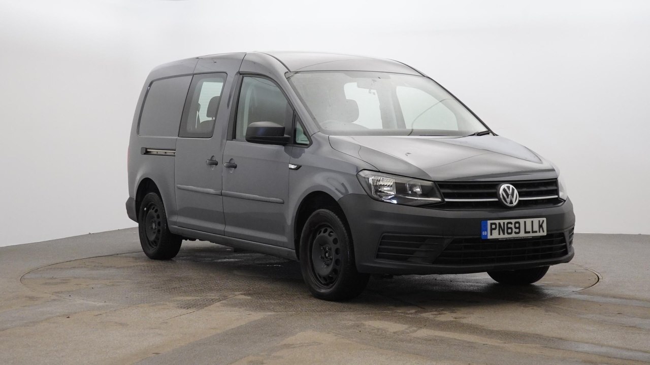 Main listing image - Volkswagen Caddy Maxi