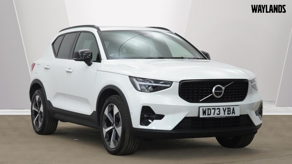 Main listing image - Volvo XC40