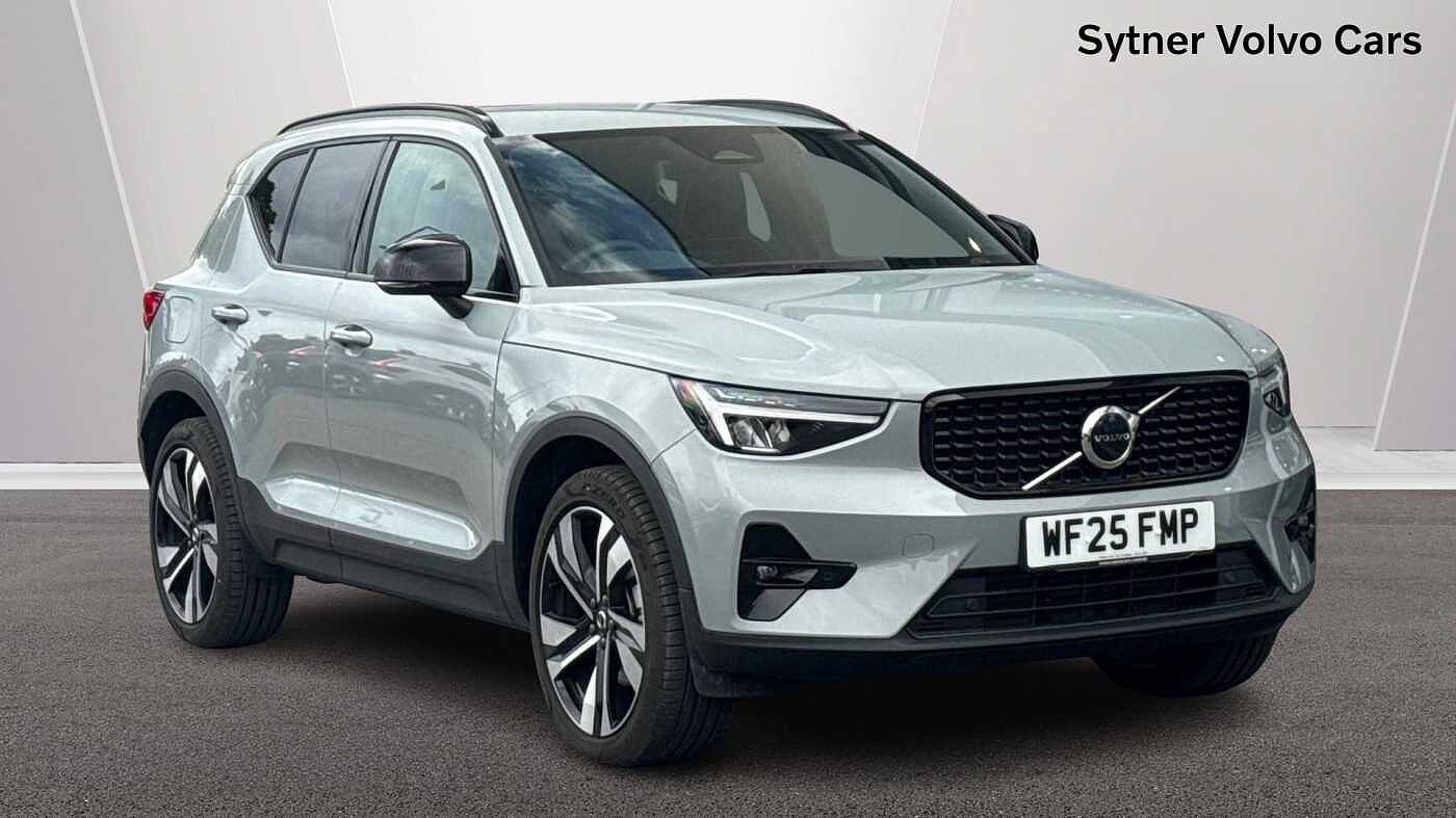 Main listing image - Volvo XC40