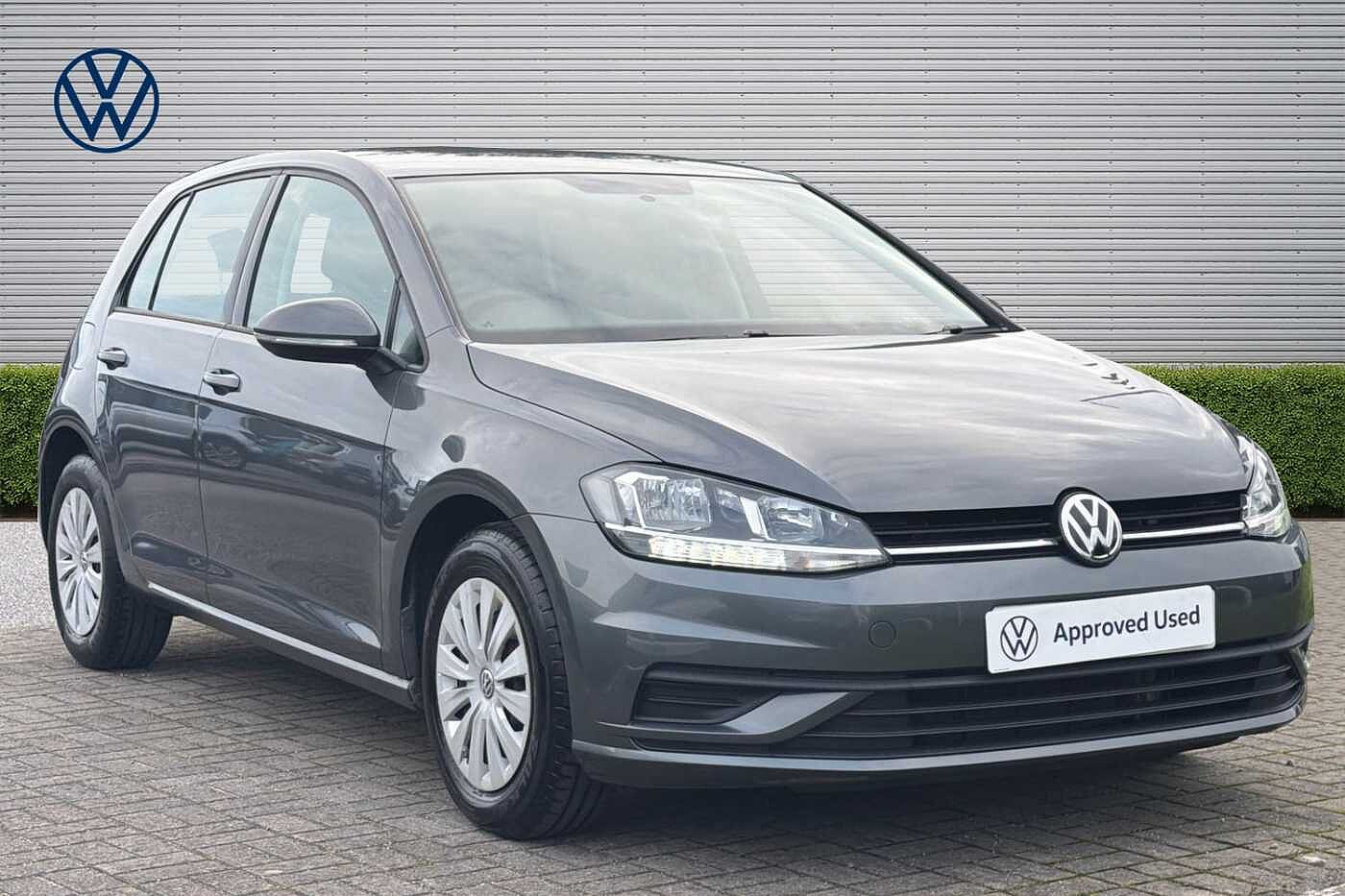 Main listing image - Volkswagen Golf