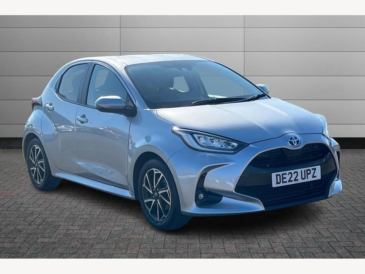 Main listing image - Toyota Yaris