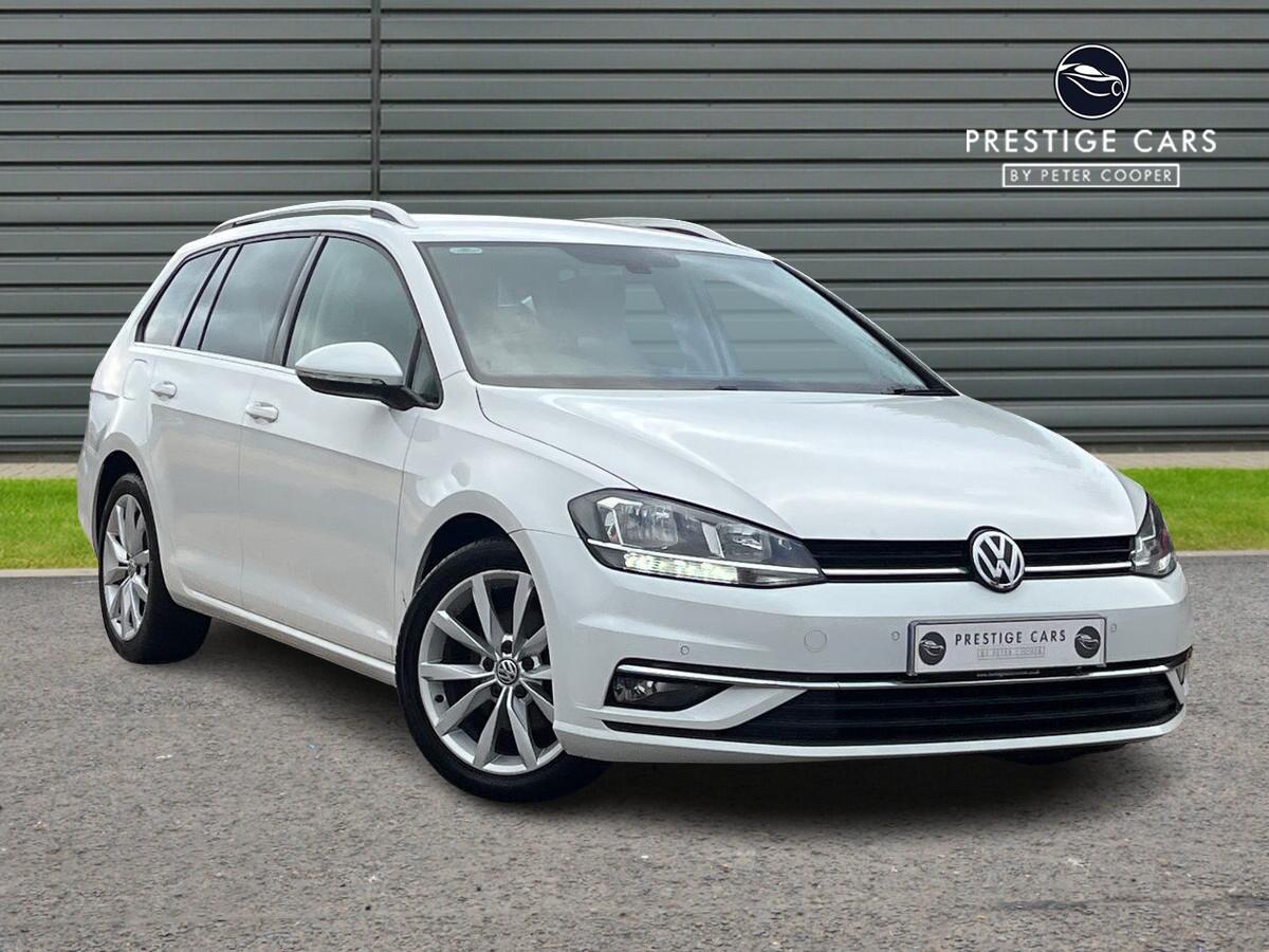 Main listing image - Volkswagen Golf