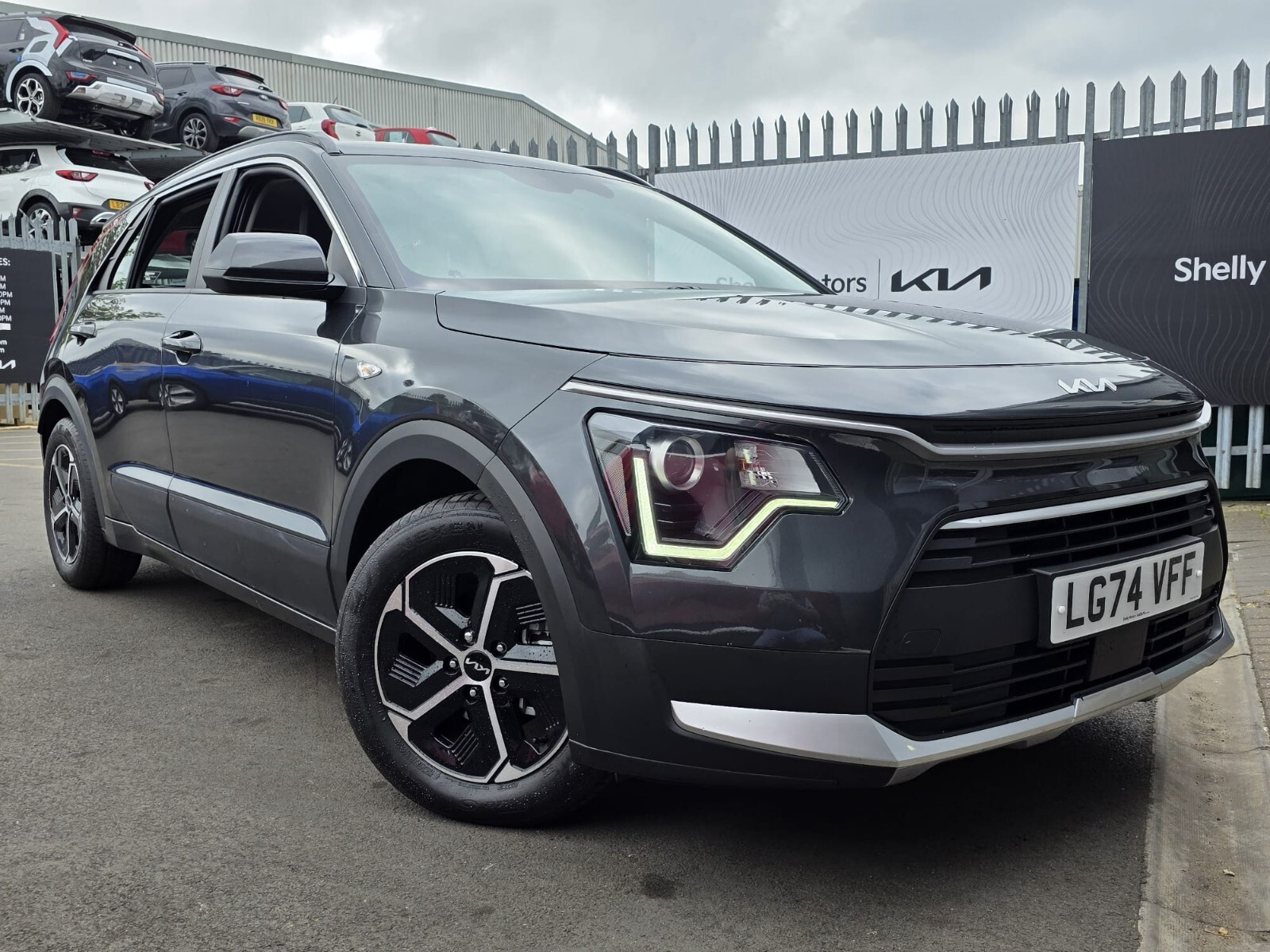 Main listing image - Kia Niro