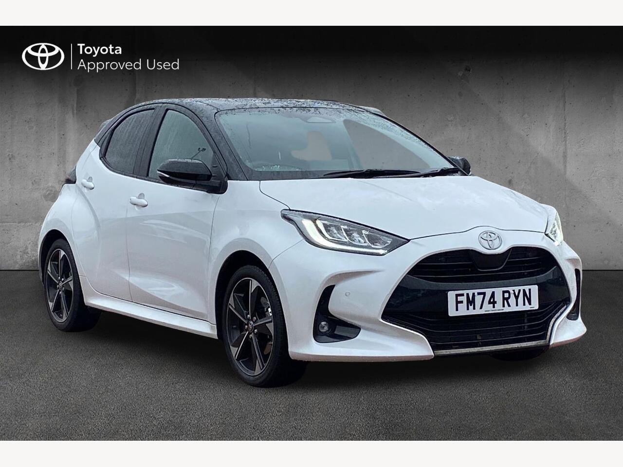 Main listing image - Toyota Yaris