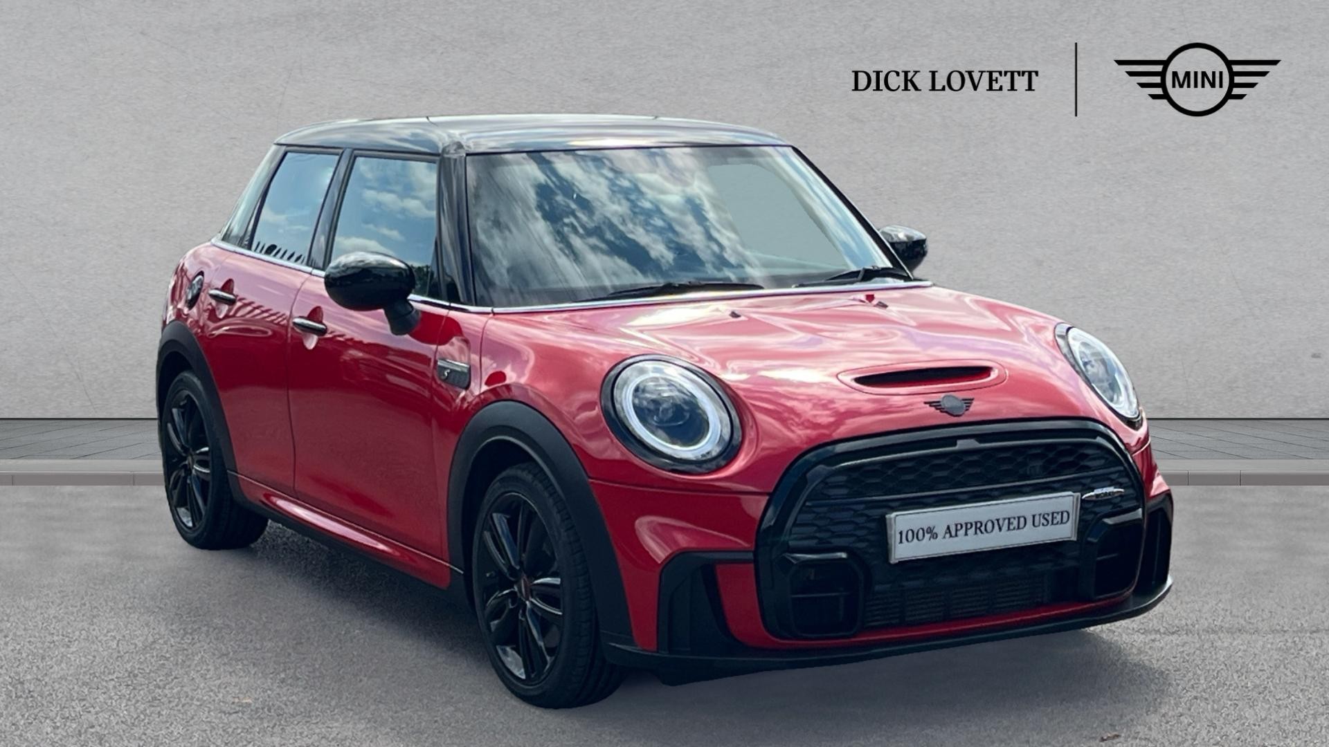 Main listing image - MINI Hatchback 5dr