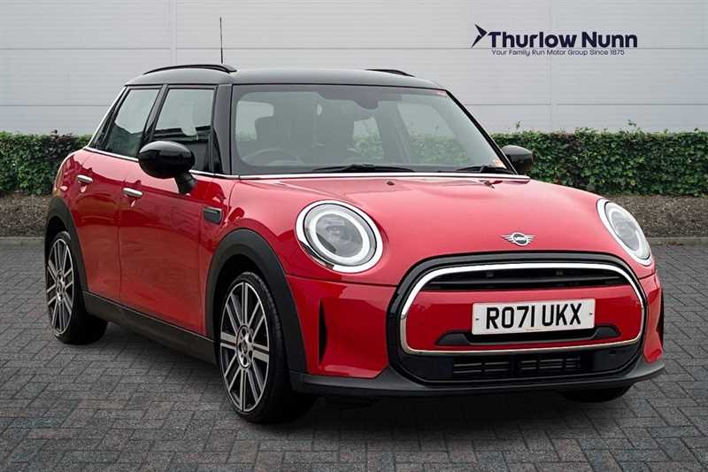 Main listing image - MINI Hatchback 5dr