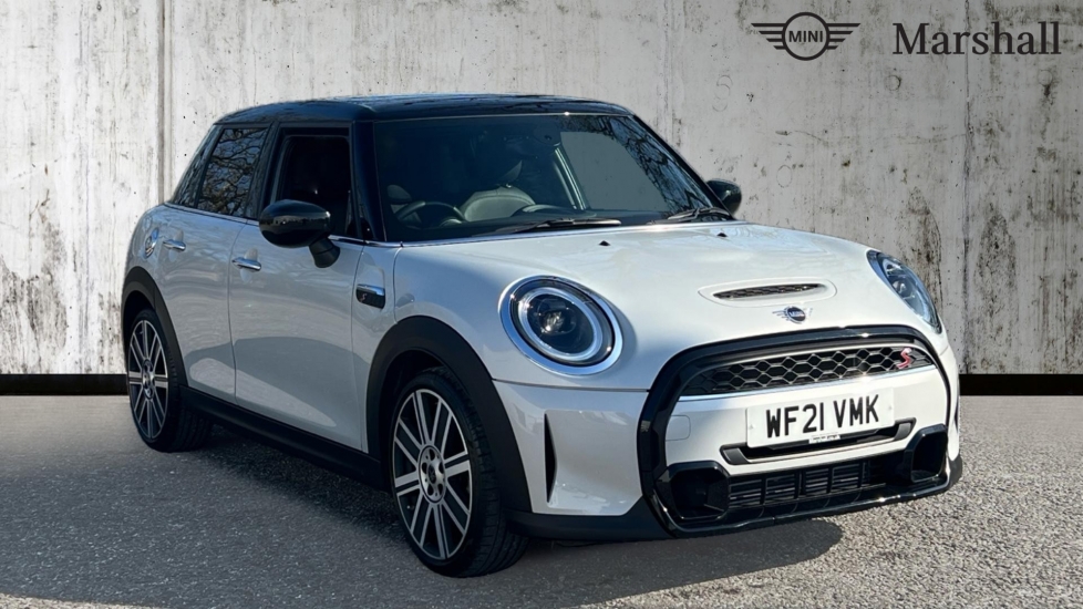 Main listing image - MINI Hatchback 5dr