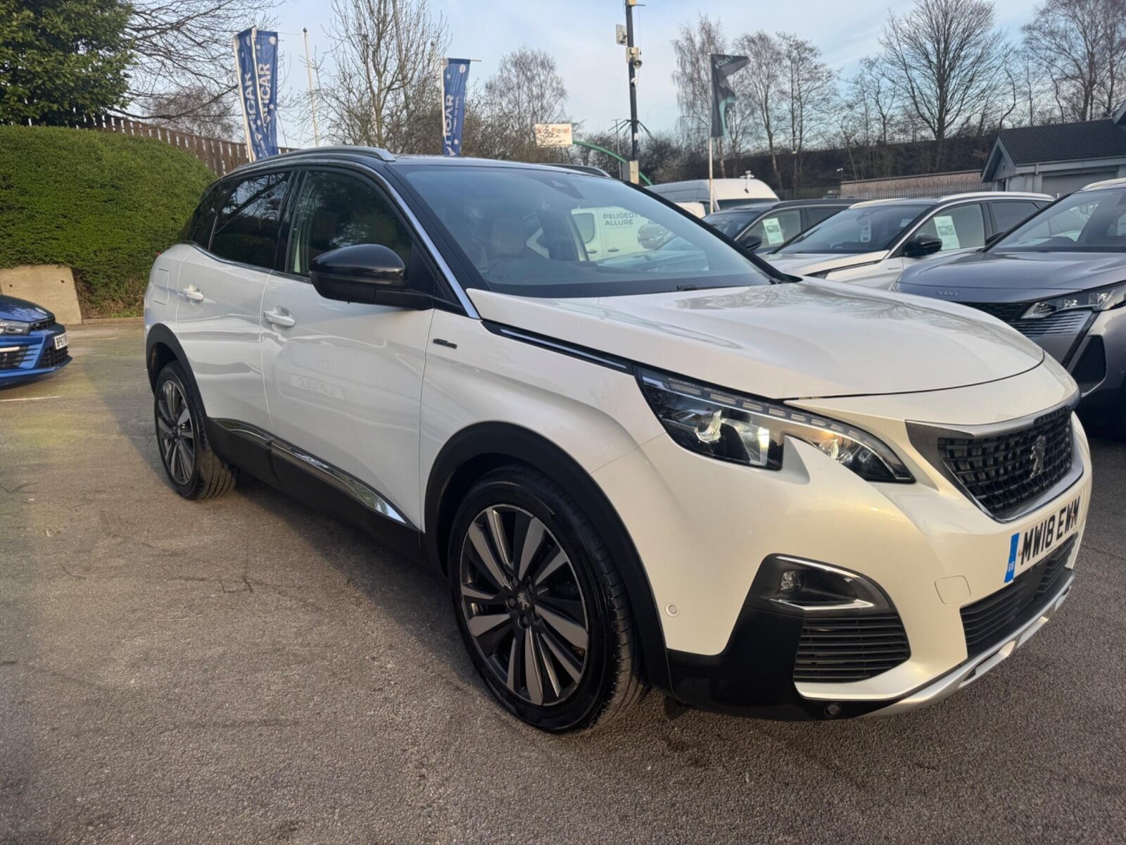 Main listing image - Peugeot 3008