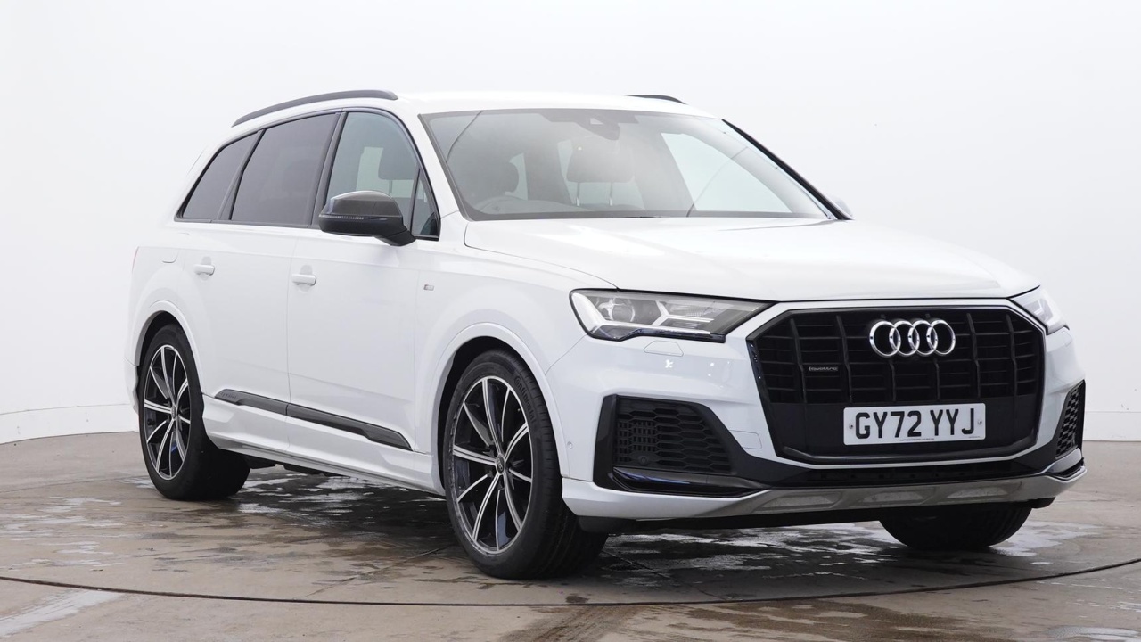 Main listing image - Audi Q7