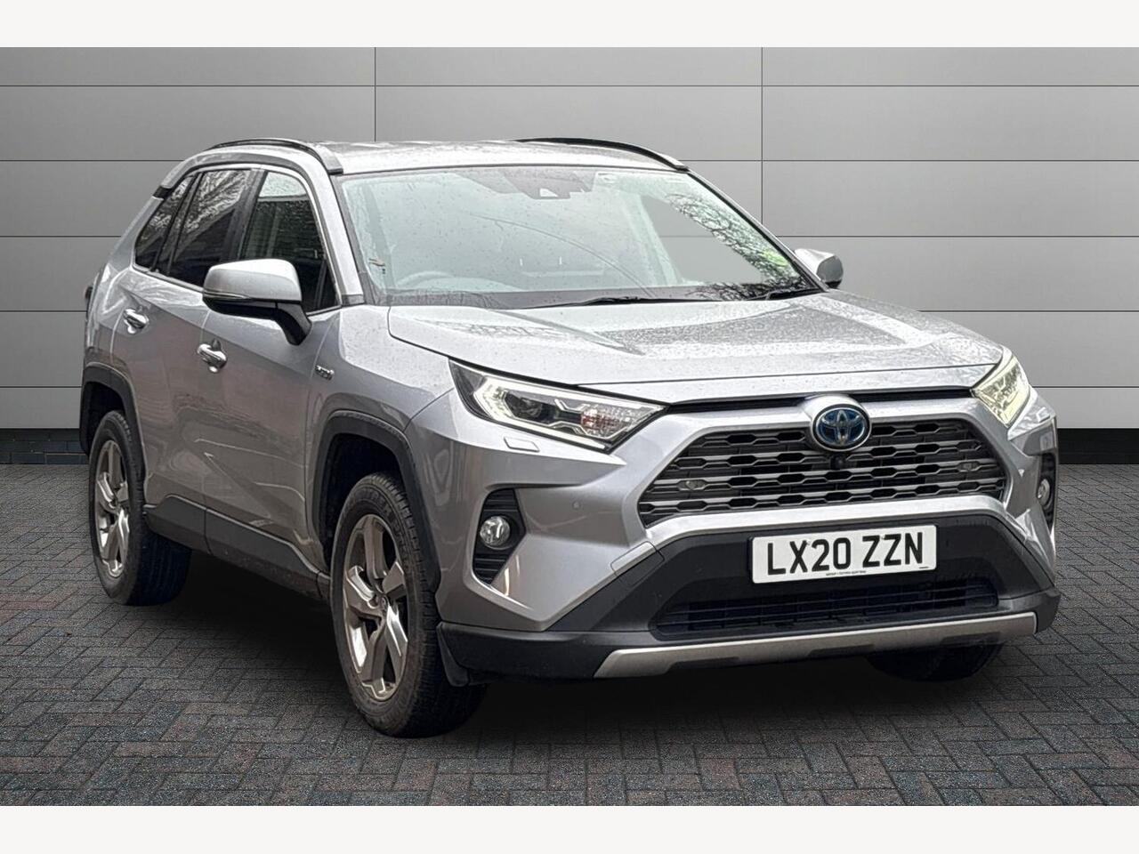 Main listing image - Toyota RAV4