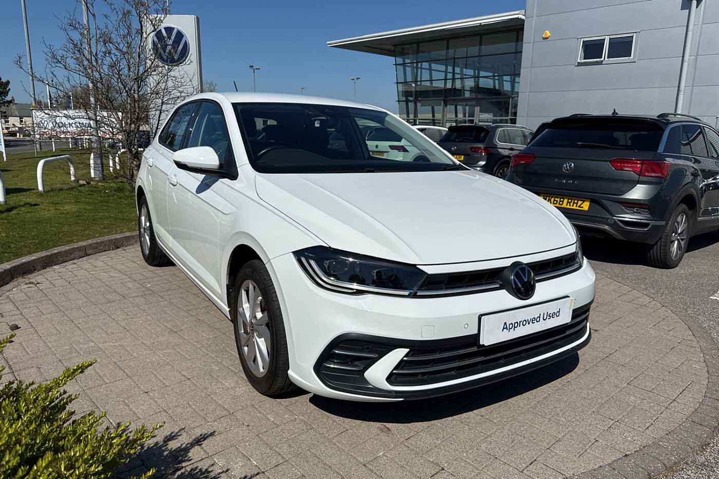 Main listing image - Volkswagen Polo