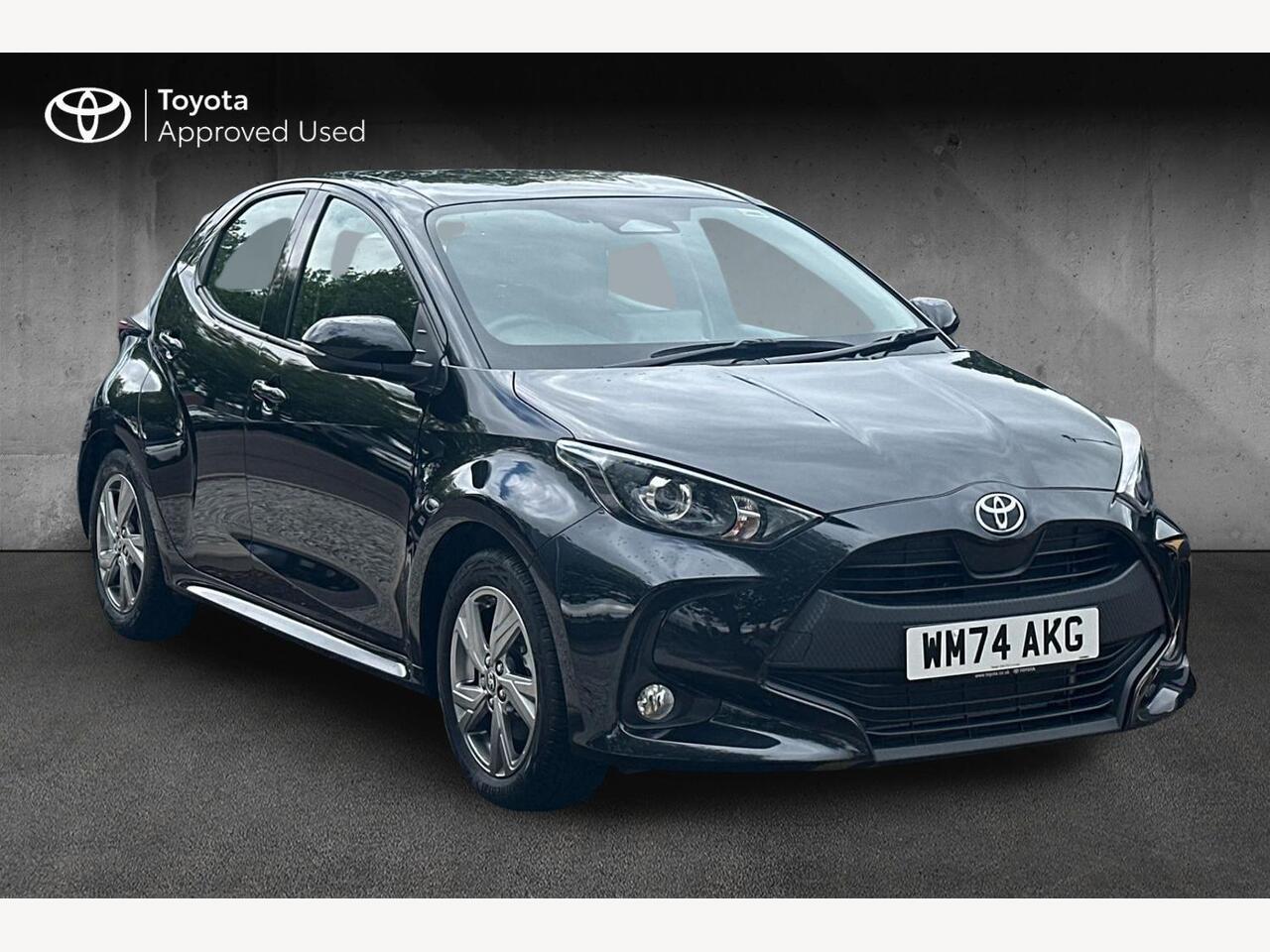 Main listing image - Toyota Yaris