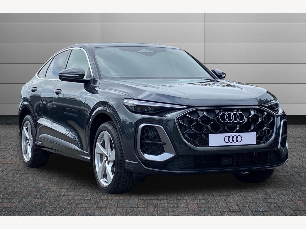 Main listing image - Audi Q5