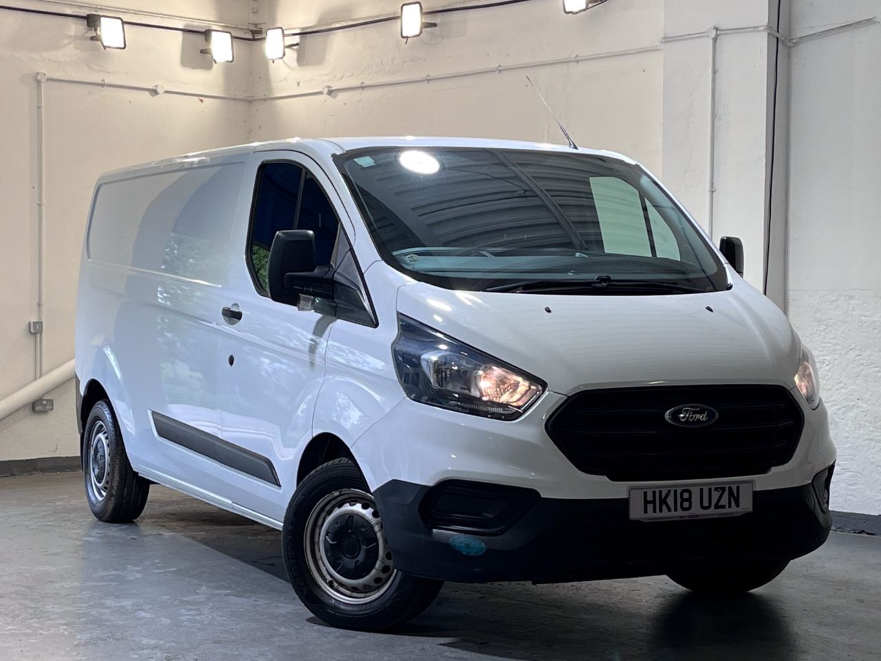 Main listing image - Ford Transit Custom