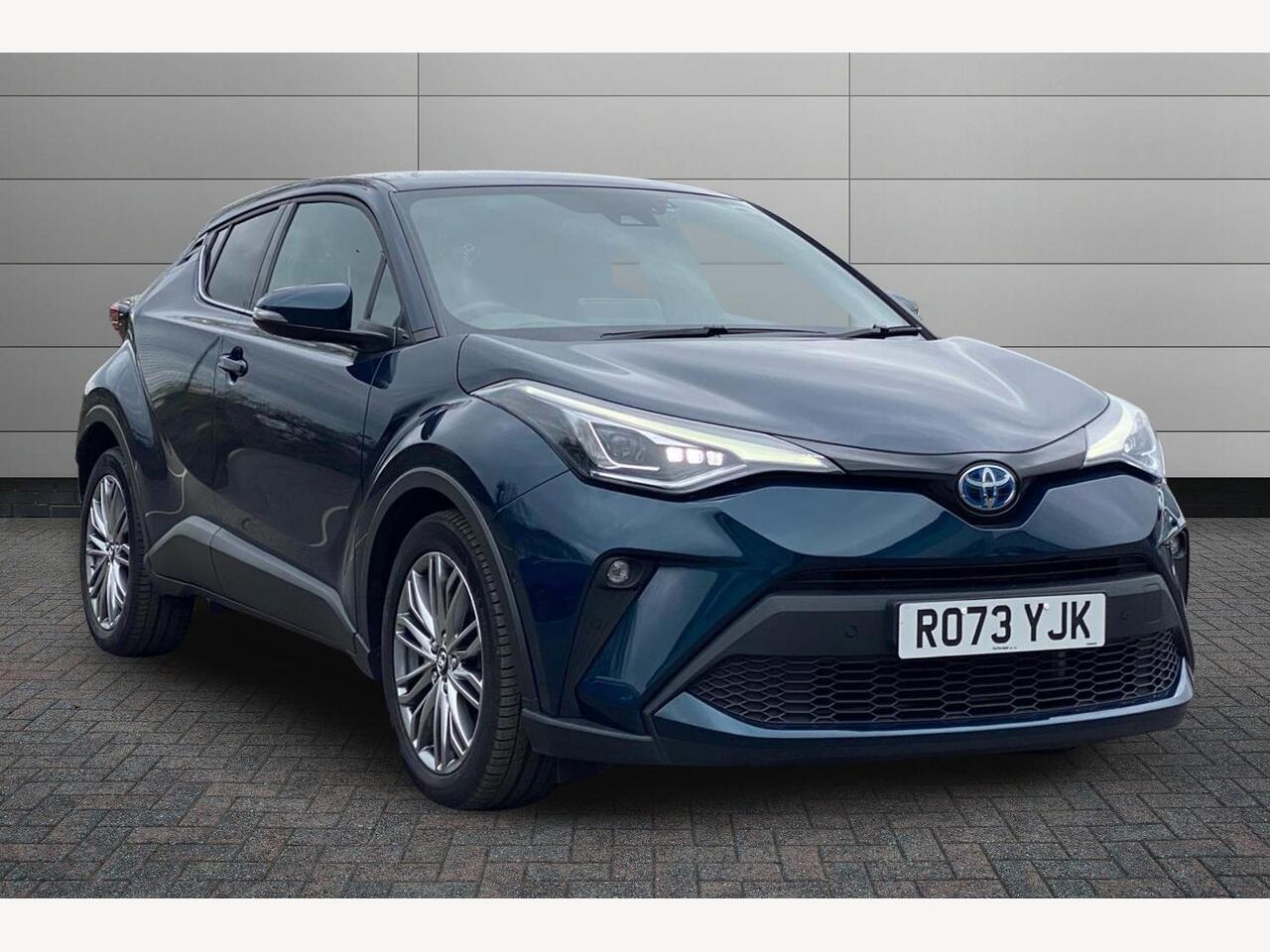 Main listing image - Toyota C-HR