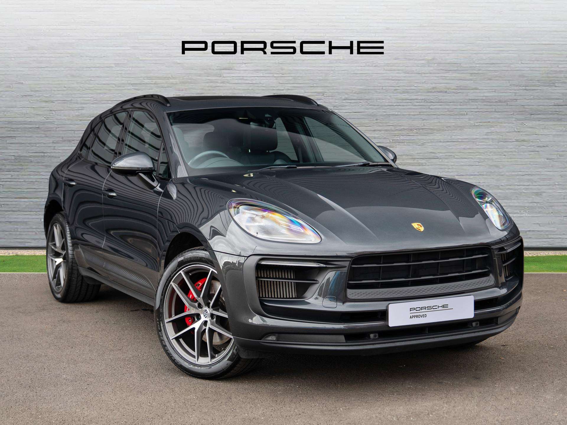 Main listing image - Porsche Macan