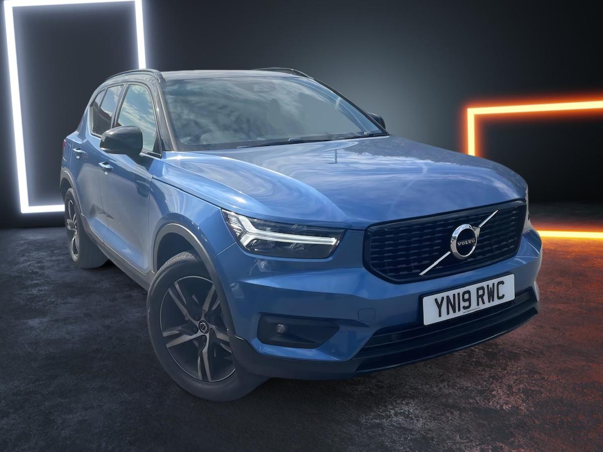 Main listing image - Volvo XC40