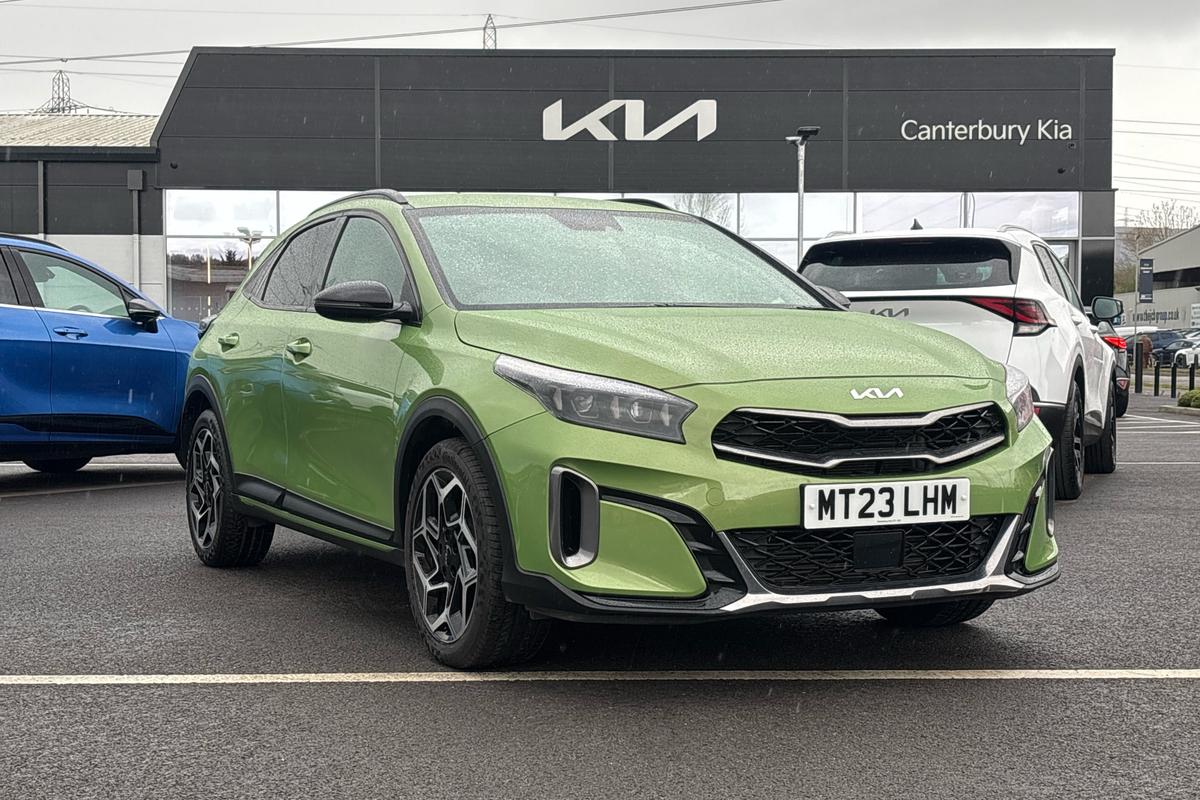 Main listing image - Kia XCeed