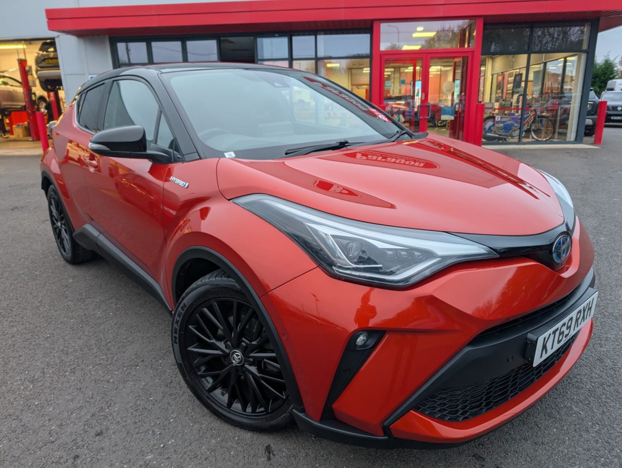 Main listing image - Toyota C-HR